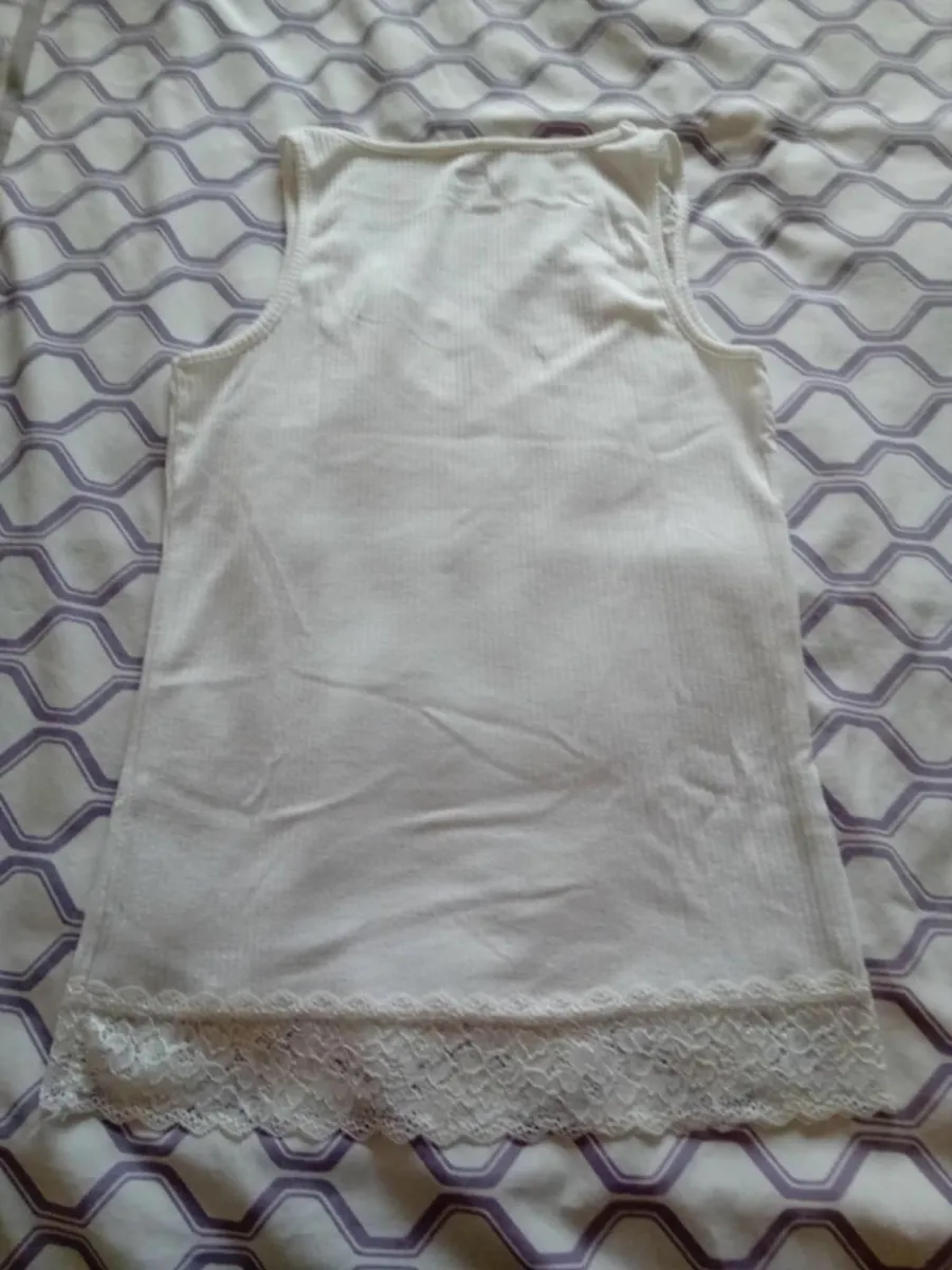 Women's Thermal Vest (White) - Image 2