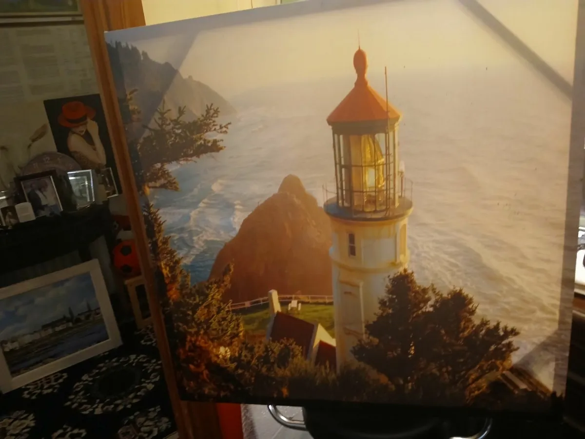 Light house on canvas frane deliverd - Image 2