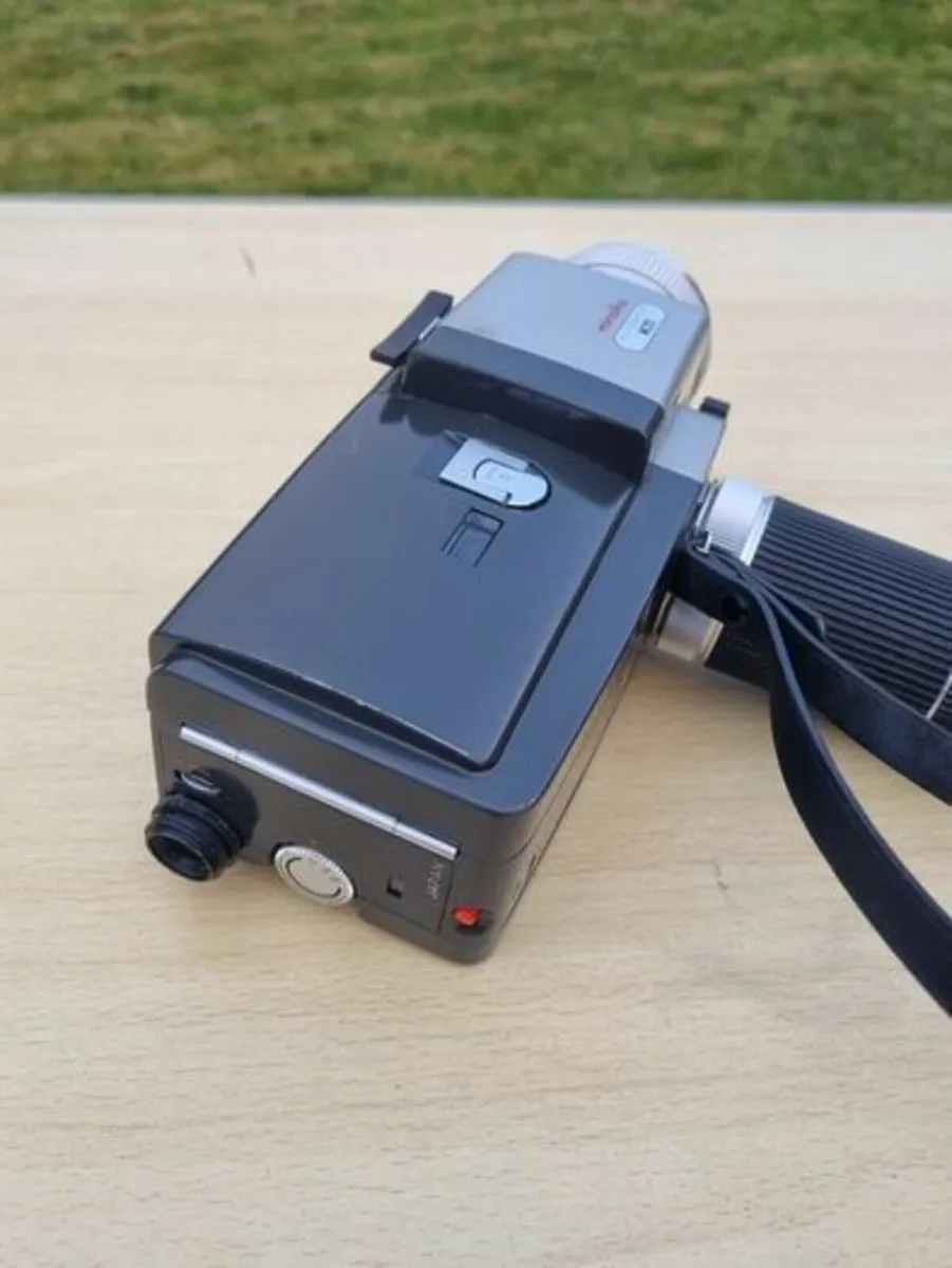 Vintage camera - Minolta Autopack 8 k11 - Image 4