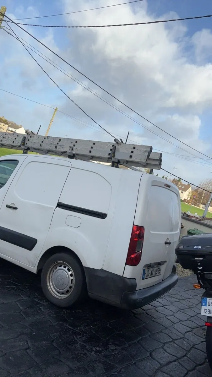 Peugeot Partner 2010 - Image 1