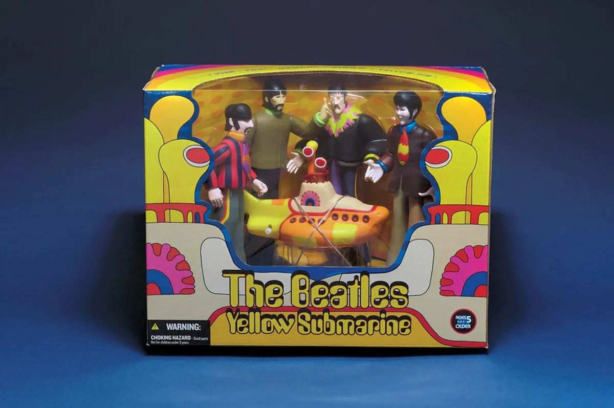 Beatles - boxed, yellow submarine. figures - Image 1