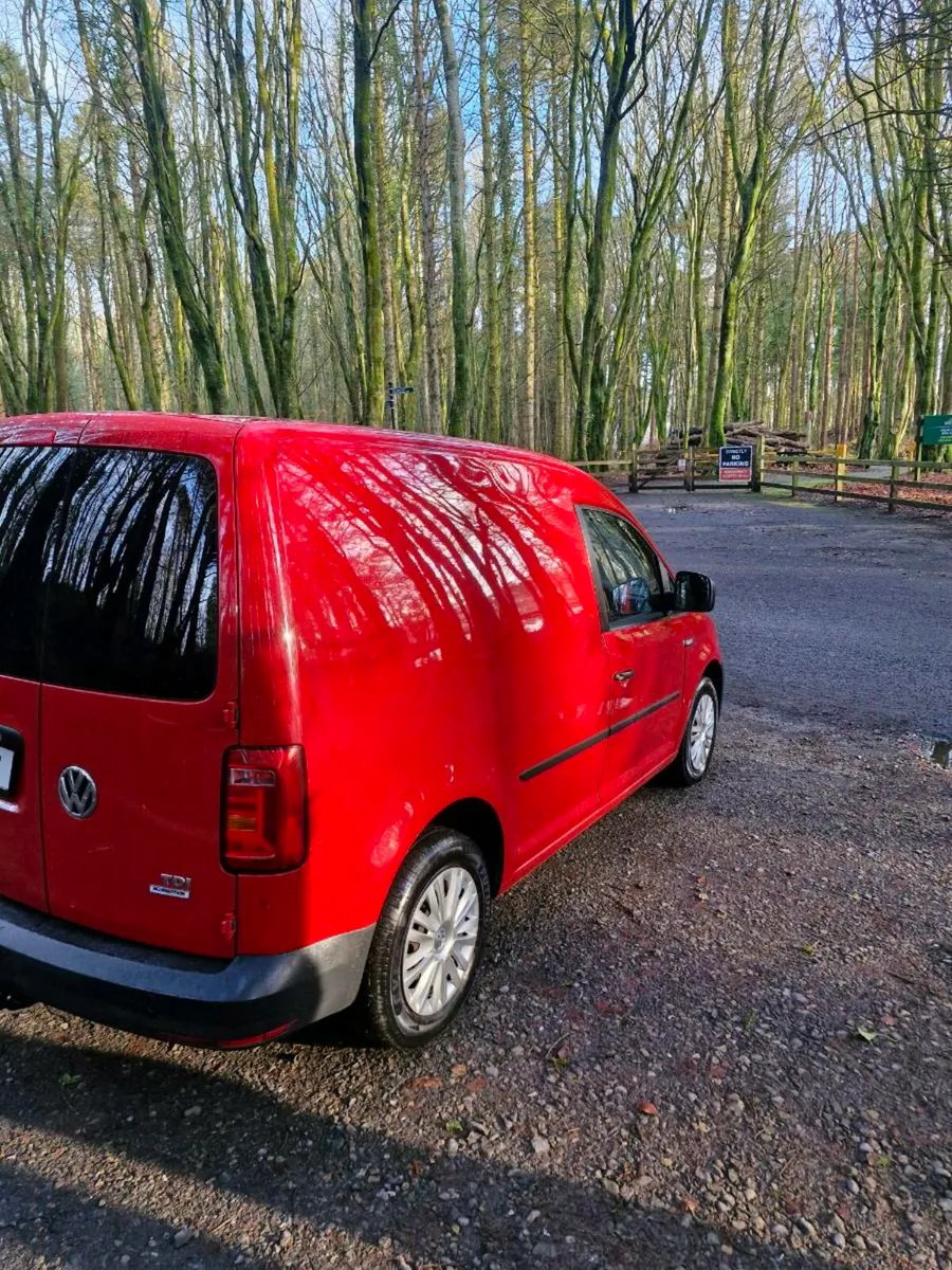 171 Volkswagon Caddy - Image 4