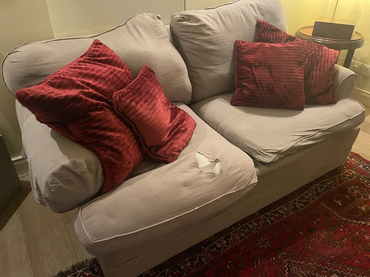 Couch - Image 4