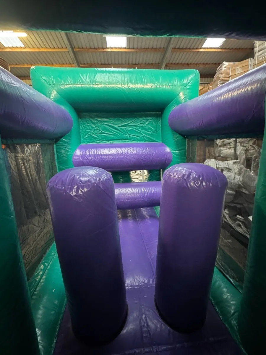 Bouncy castle, assault course, obstacle course - Image 3
