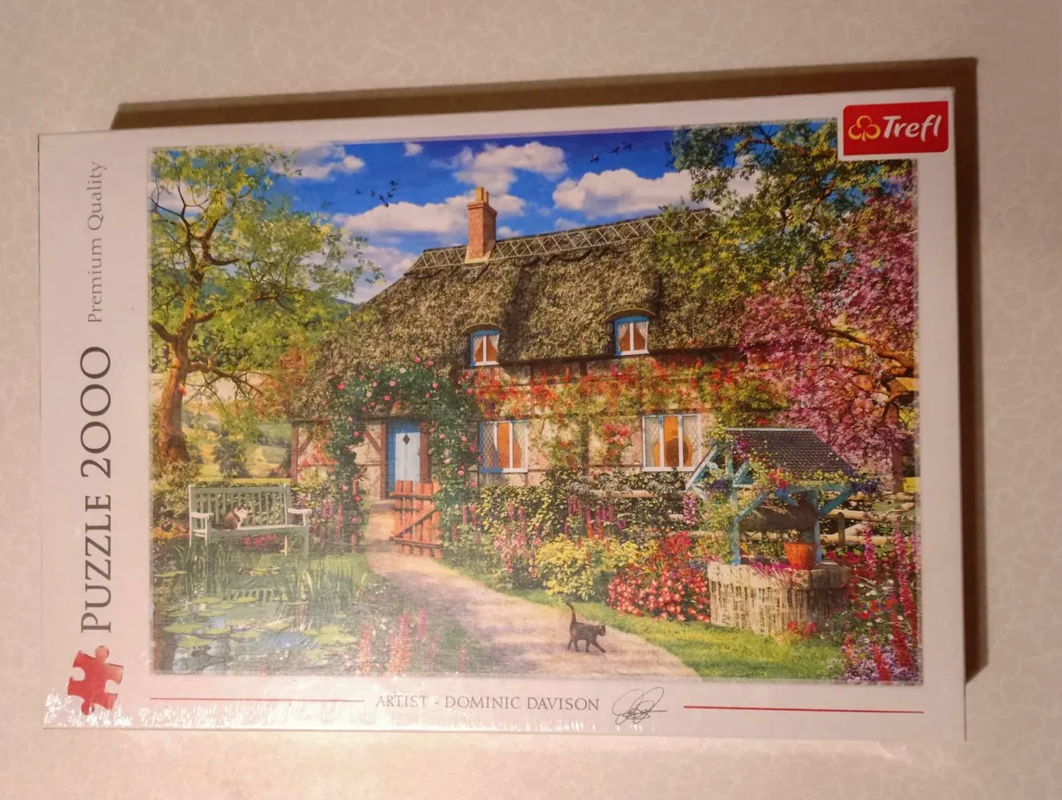 2000 PIECE PUZZLE (BRAND NEW). - Image 1