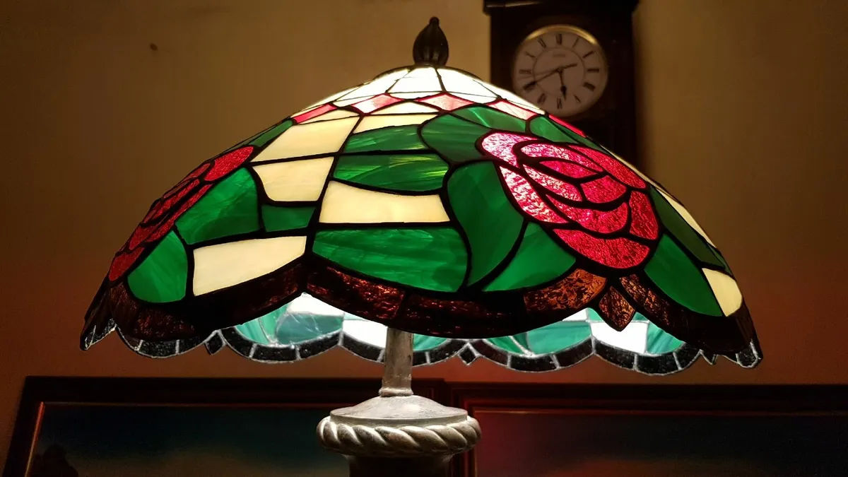 Vintage 34"Tall ArtDeco Bronze/Copper Tiffany Lamp - Image 4