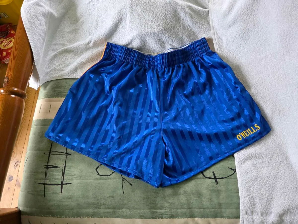 O'Neills Vintage Gaelic Football Shorts XL - Image 1