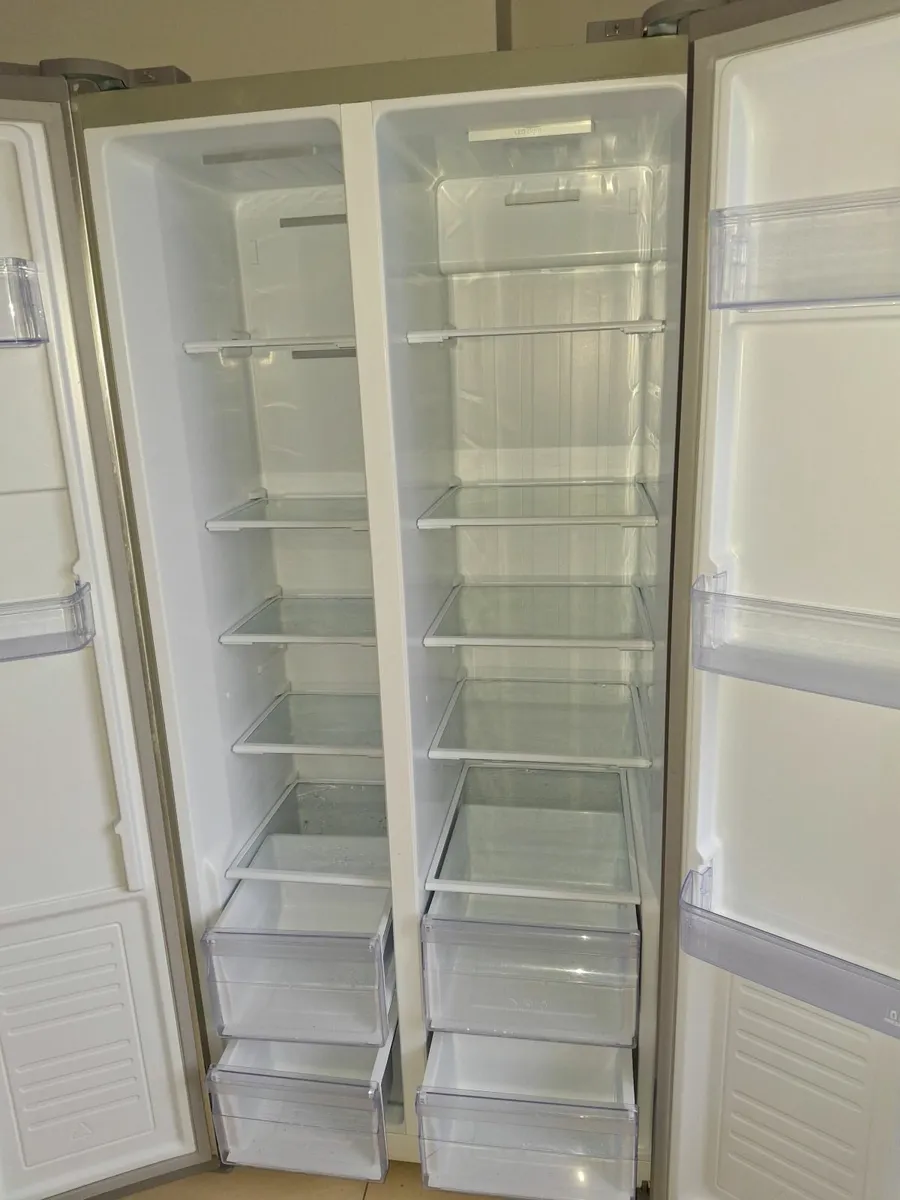 Fridge/freezer - Image 2