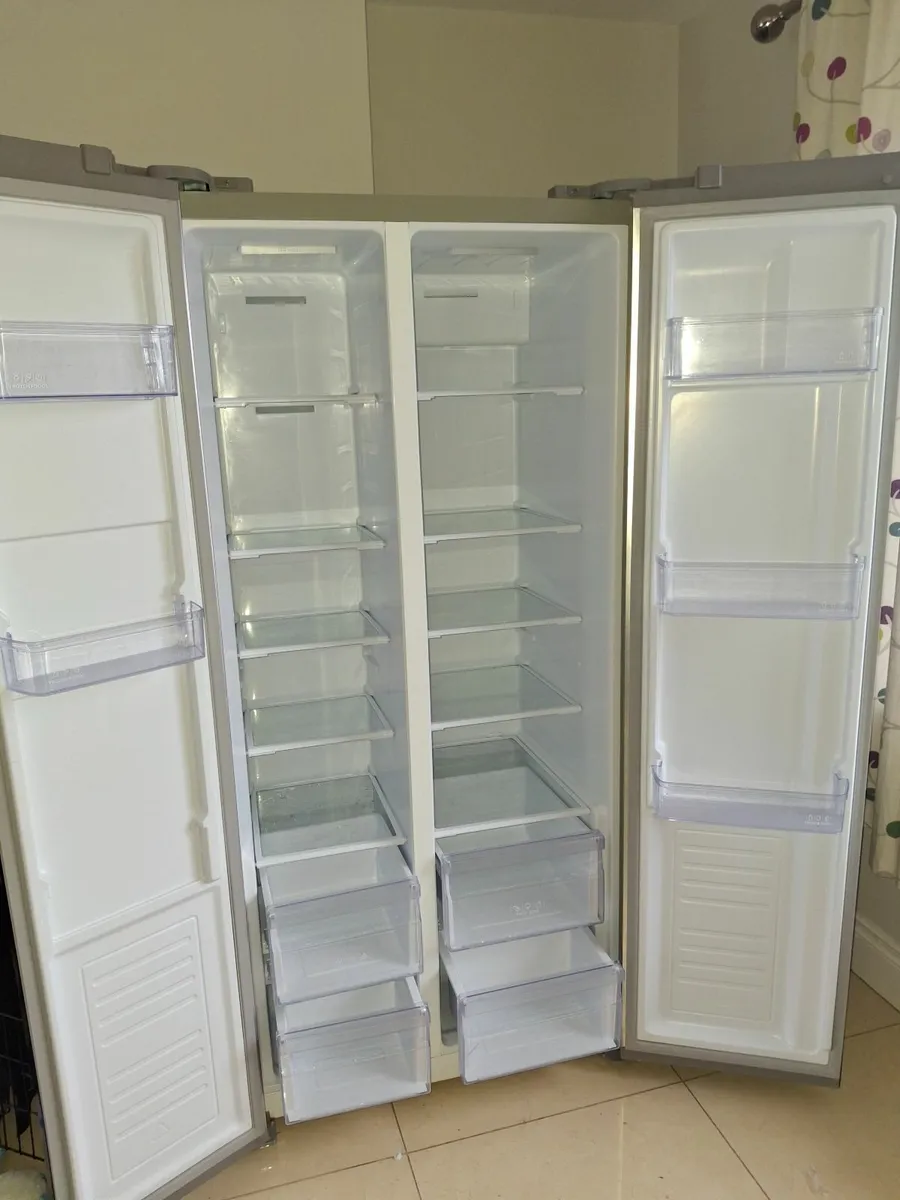 Fridge/freezer - Image 3