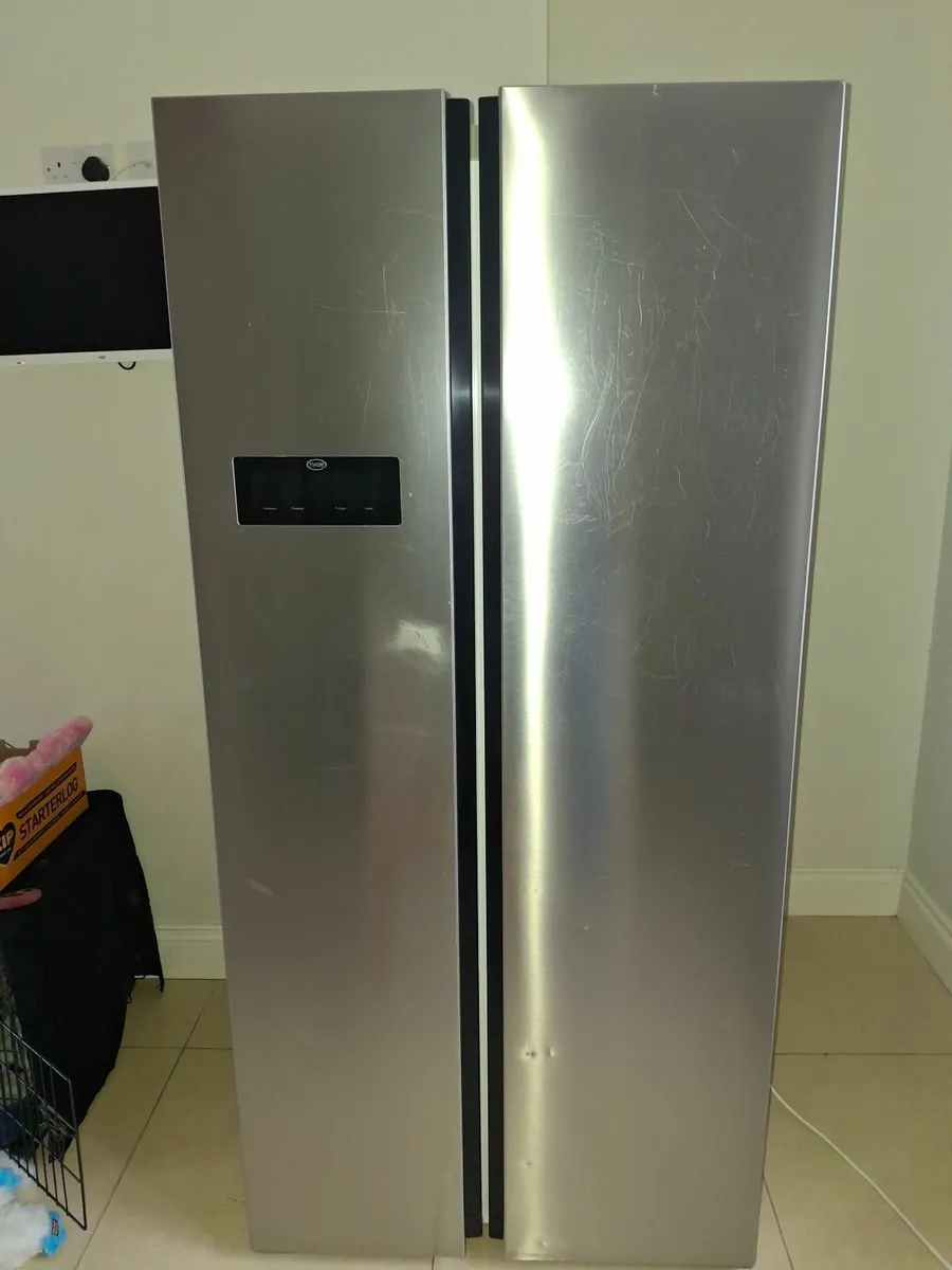Fridge/freezer - Image 1