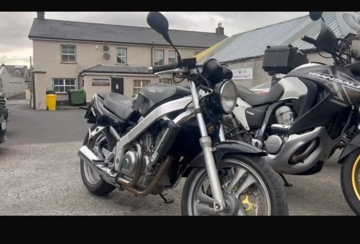 Honda bross - Image 2