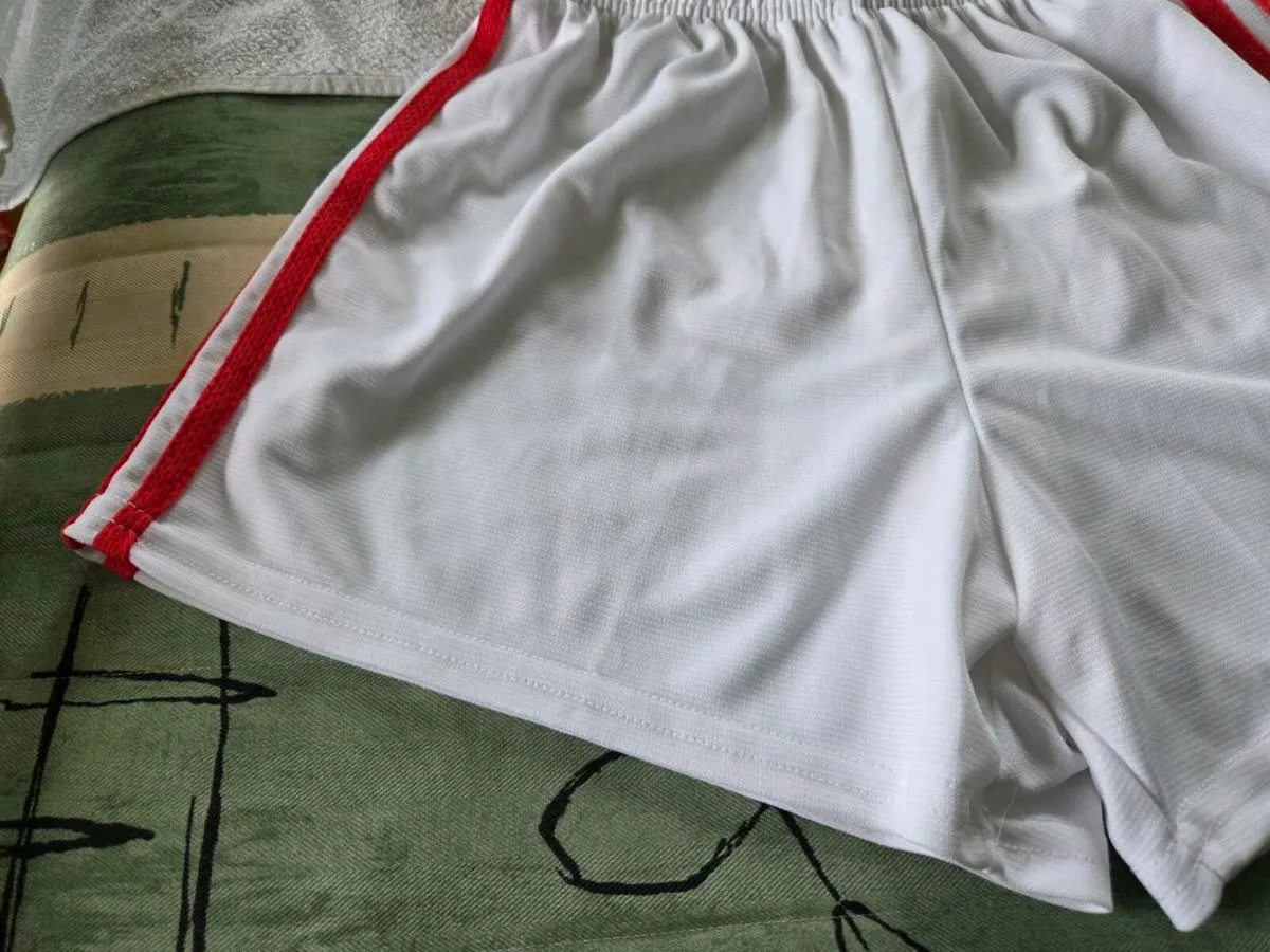 O'Neills Gaelic Football Shorts Children 13 Years - Image 3