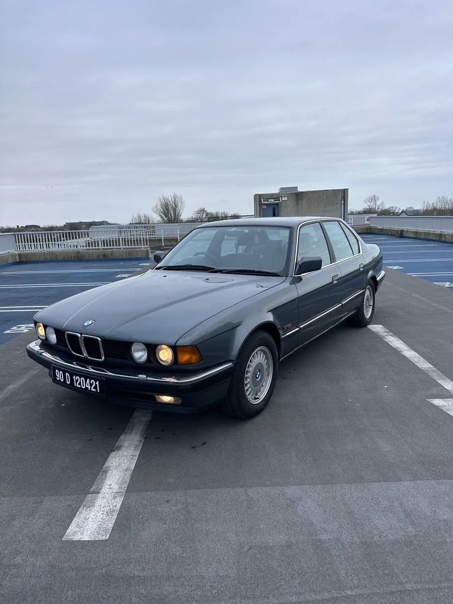 BMW e32 730i - Image 2