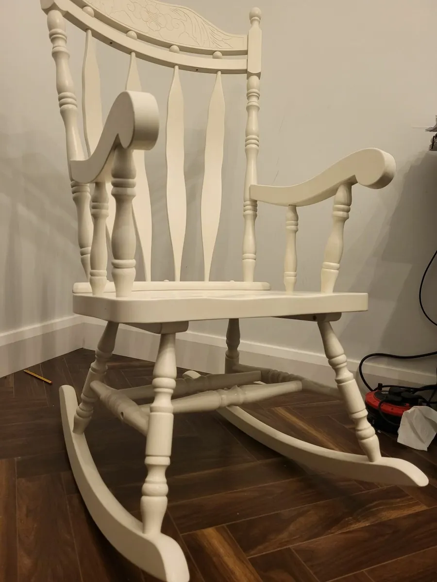Rocking chair - Image 2
