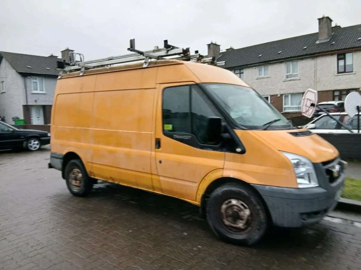 Transit 4x4 - Image 2