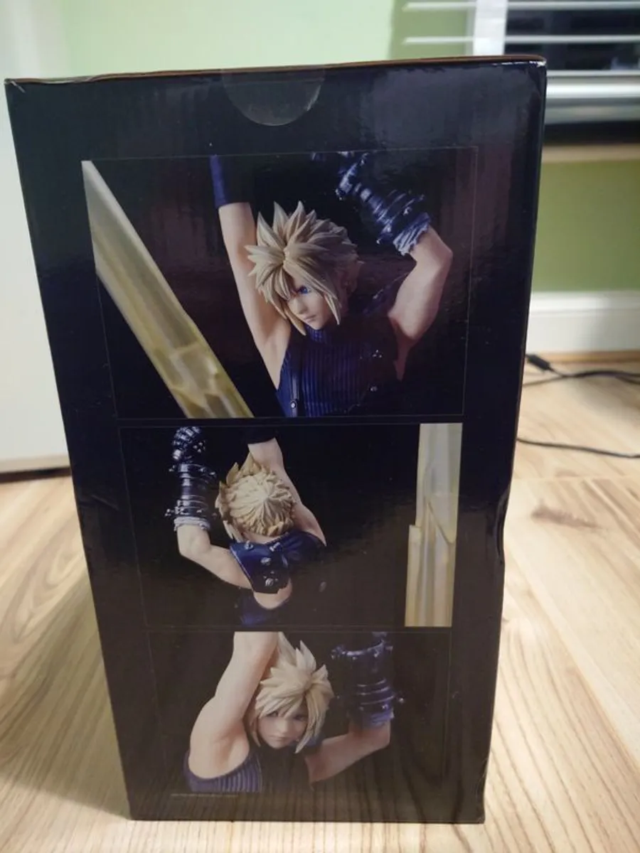 Final Fantasy 7 Rebirth Cloud Strife Figure [Japan Exclusive] - Image 2