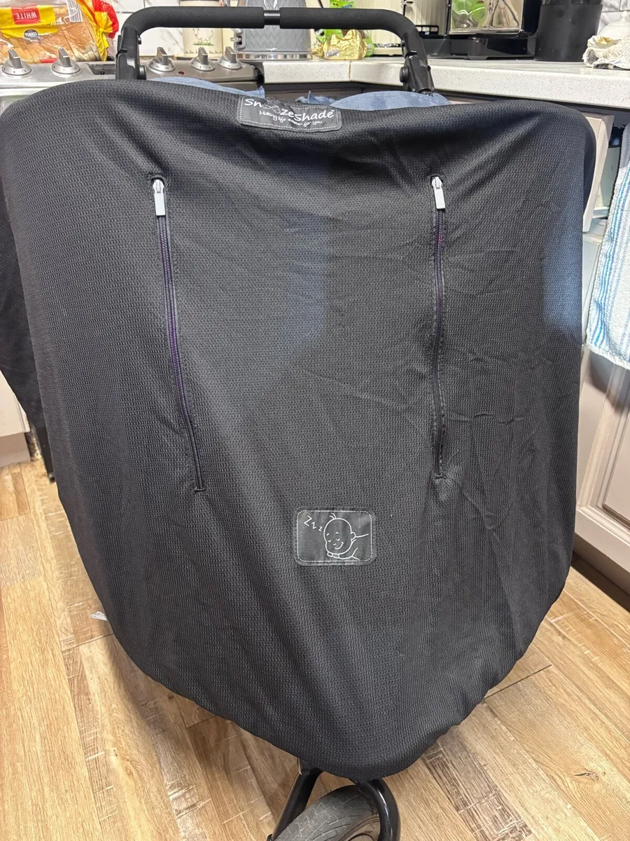 Out n about double - Image 2