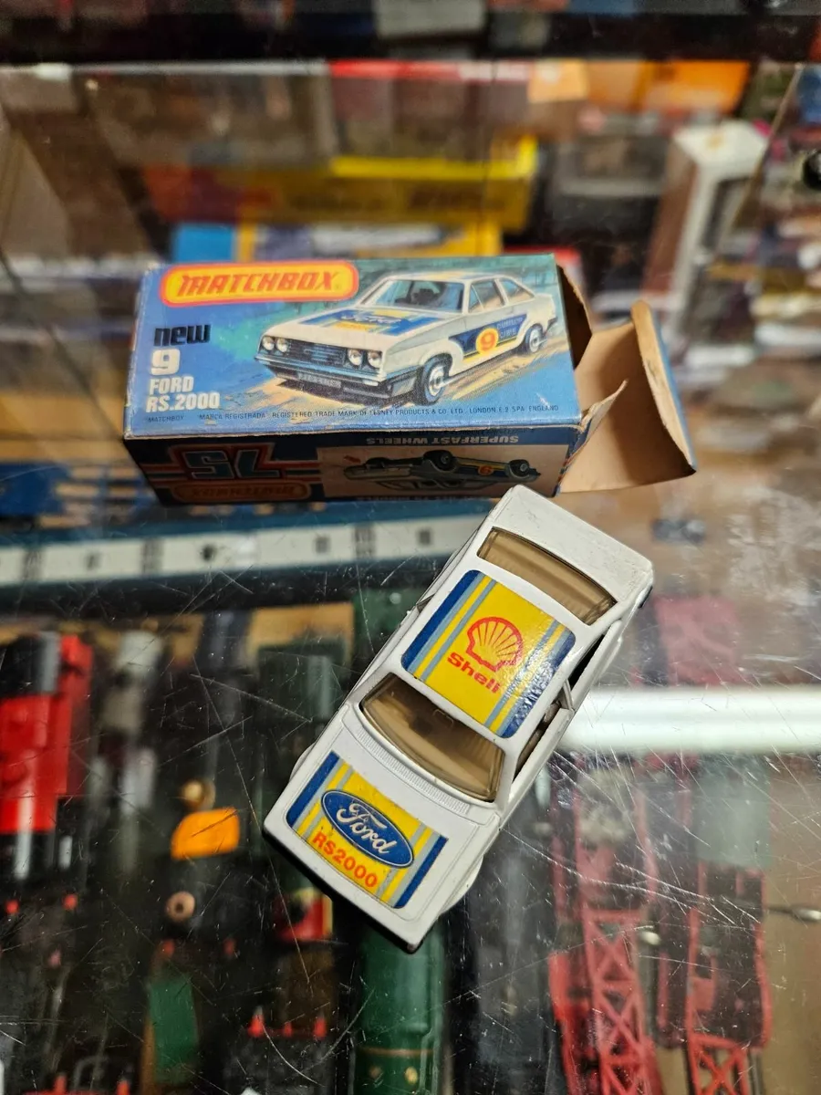Matchbox Superfast Ford Escort - Image 2