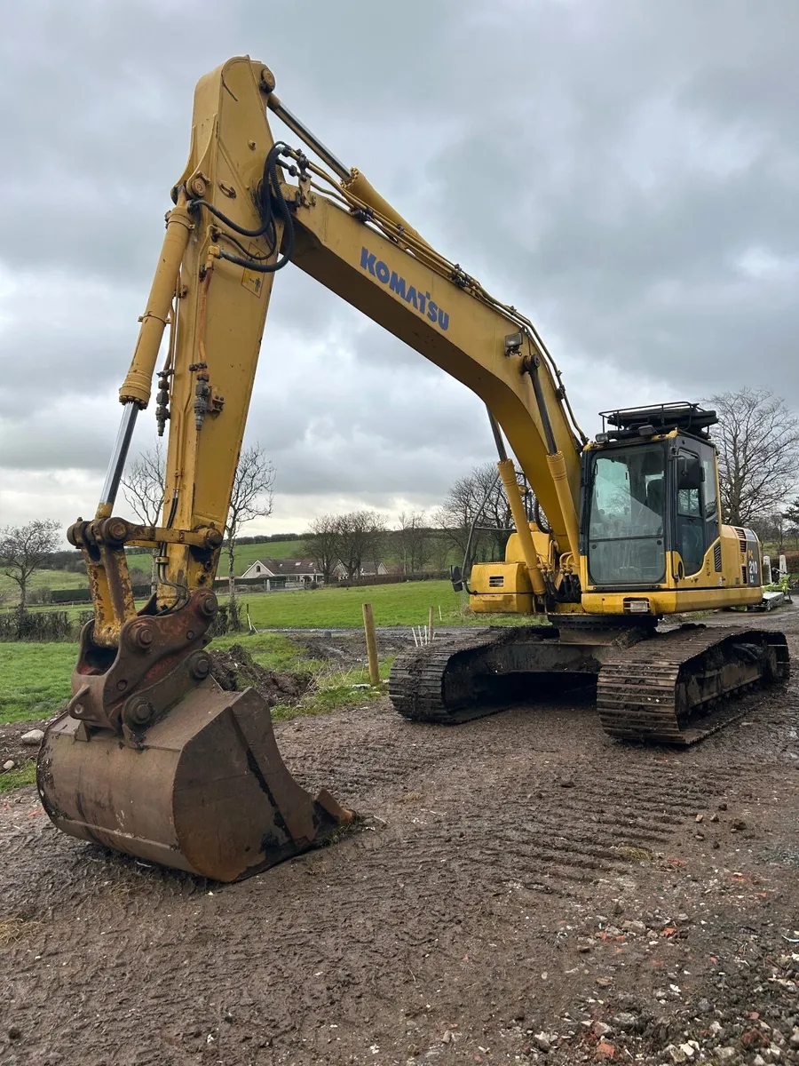 Digger Komatsu 210 - Image 3