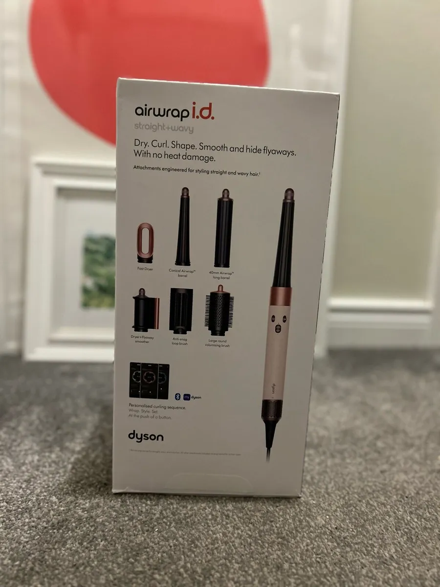 Dyson Airwrap Straight and Wavy - Image 2