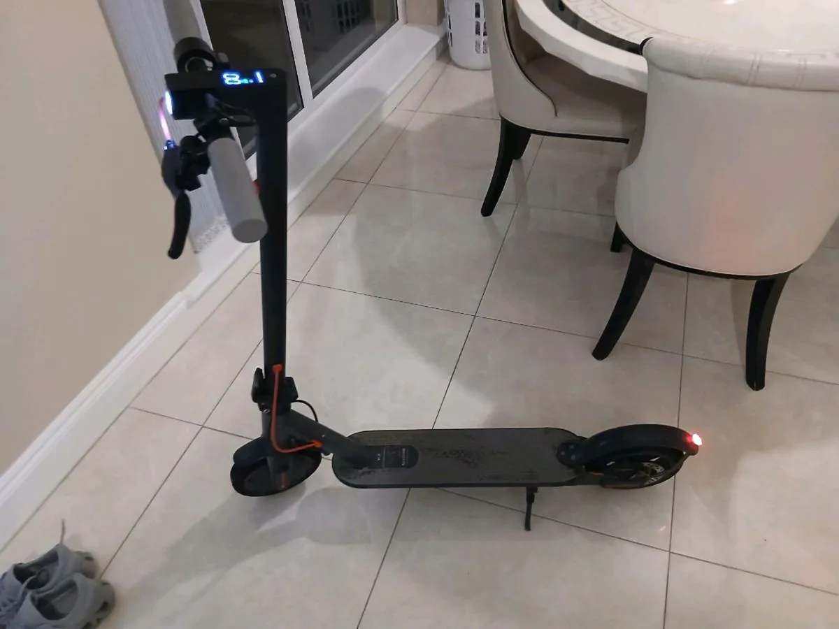 ELECTRIC SCOOTER - Image 4