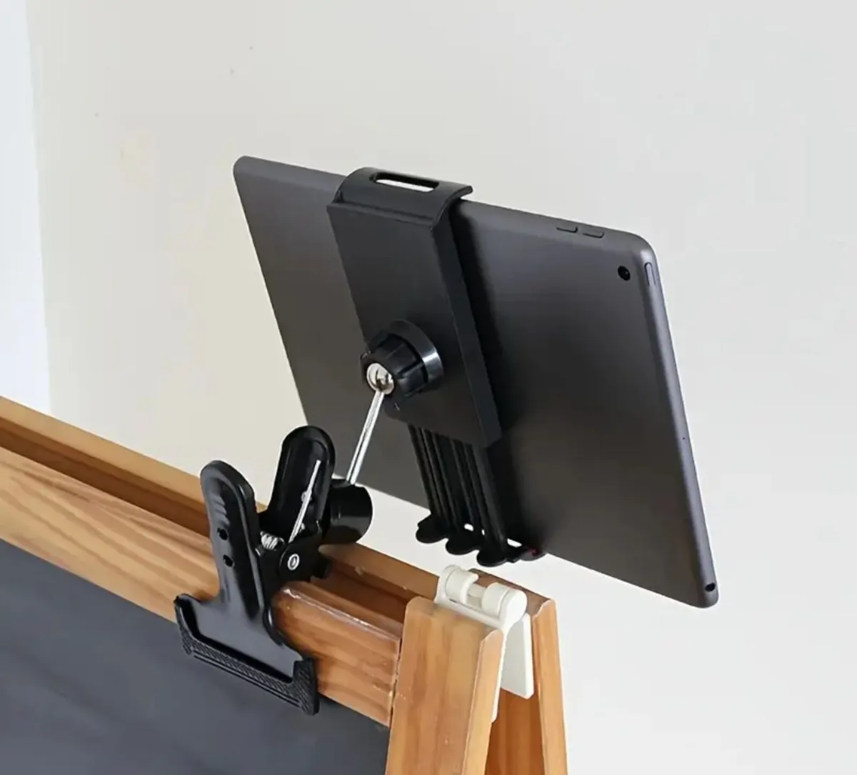 Adjustable Tablet Clamps - Image 1