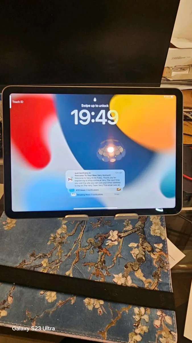 Ipad air with M1 CHIP - Image 4