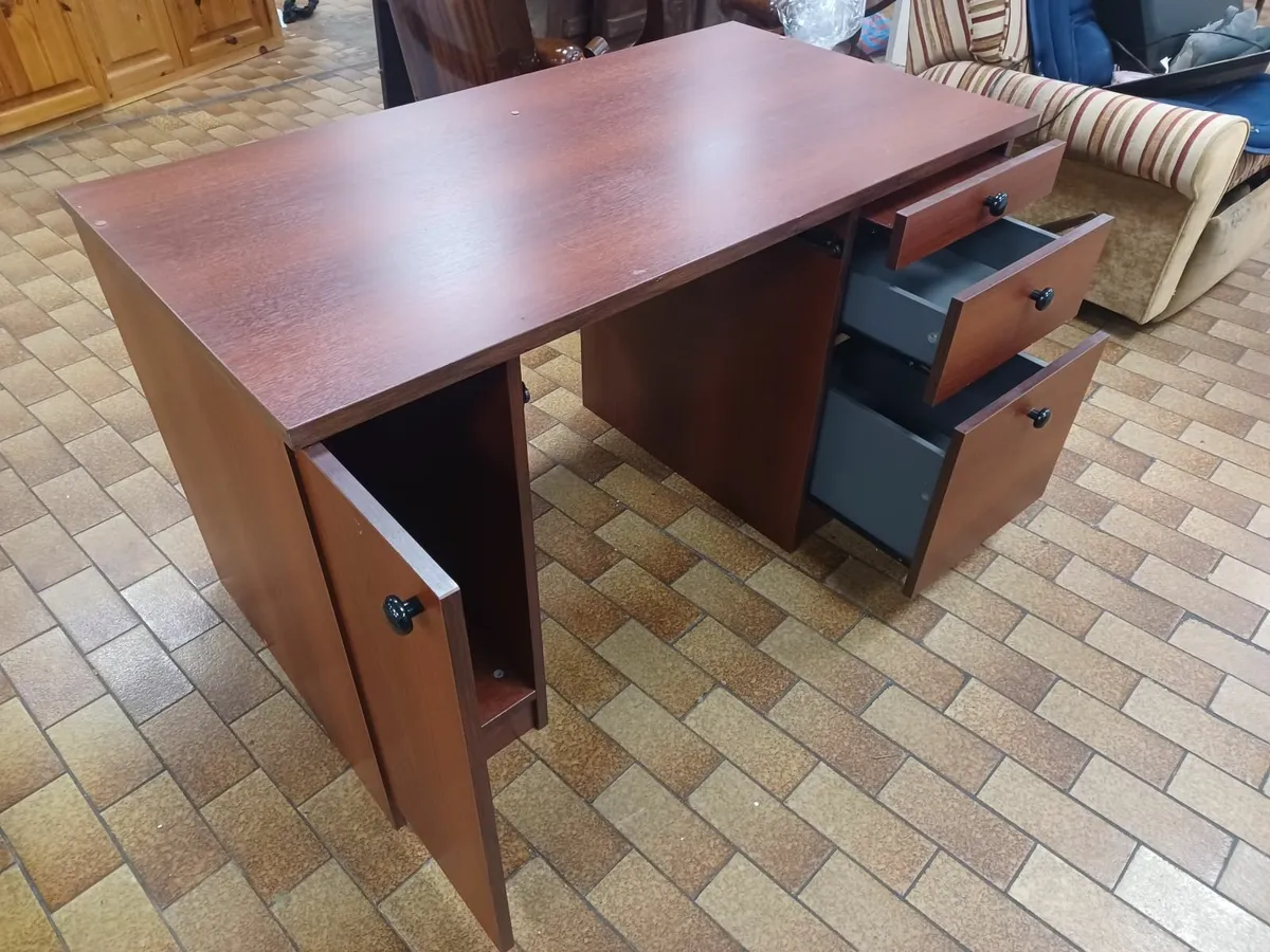 Mahogany style desk - Image 3