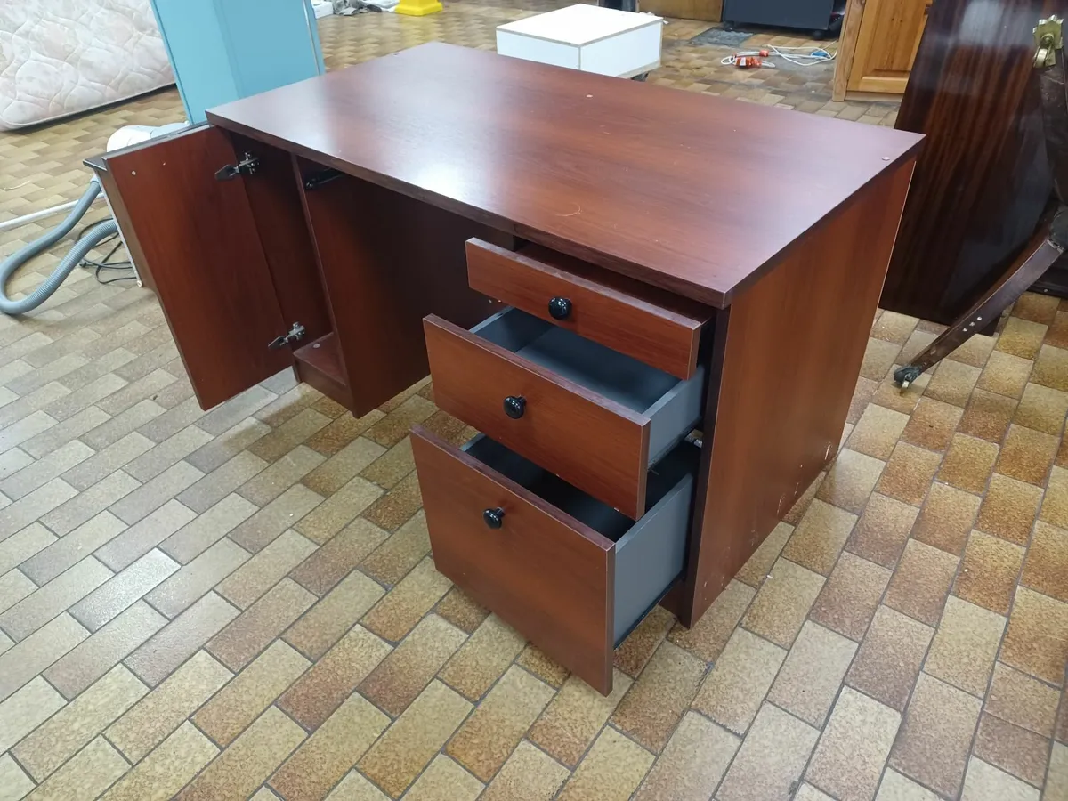 Mahogany style desk - Image 4