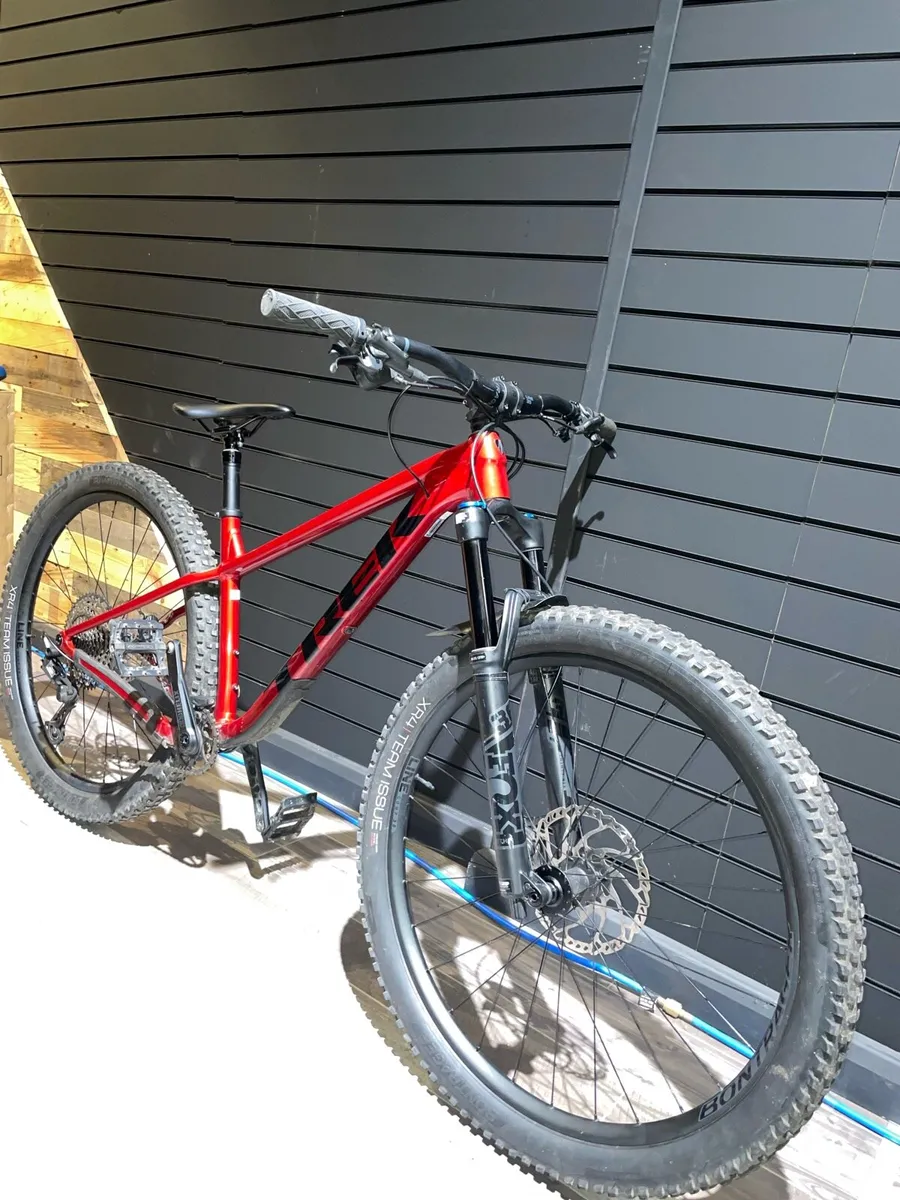 Trek Roscoe 9 Medium 2023 Crimson Red - Image 3