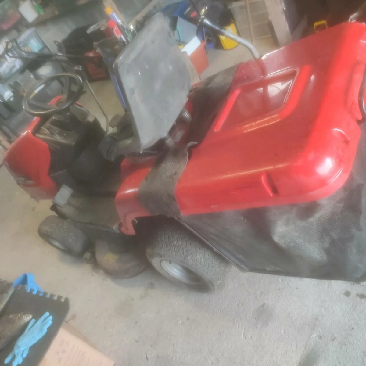 Ride on lawnmower - Image 4