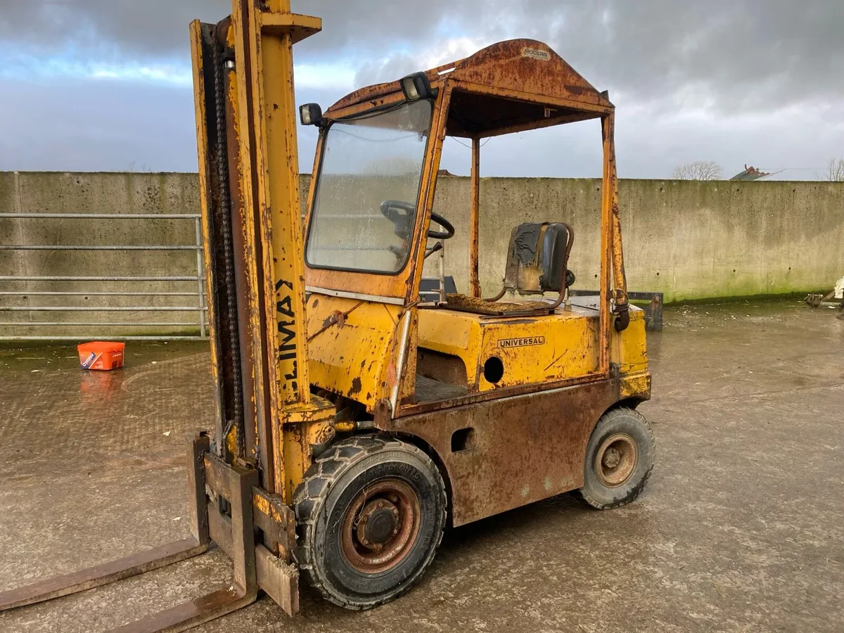 Forklift - Image 3