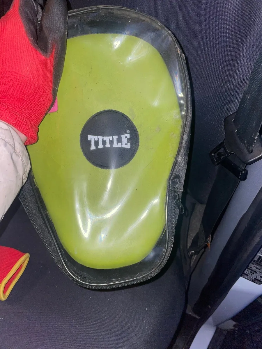 Boxing equipment €15 new - Image 4