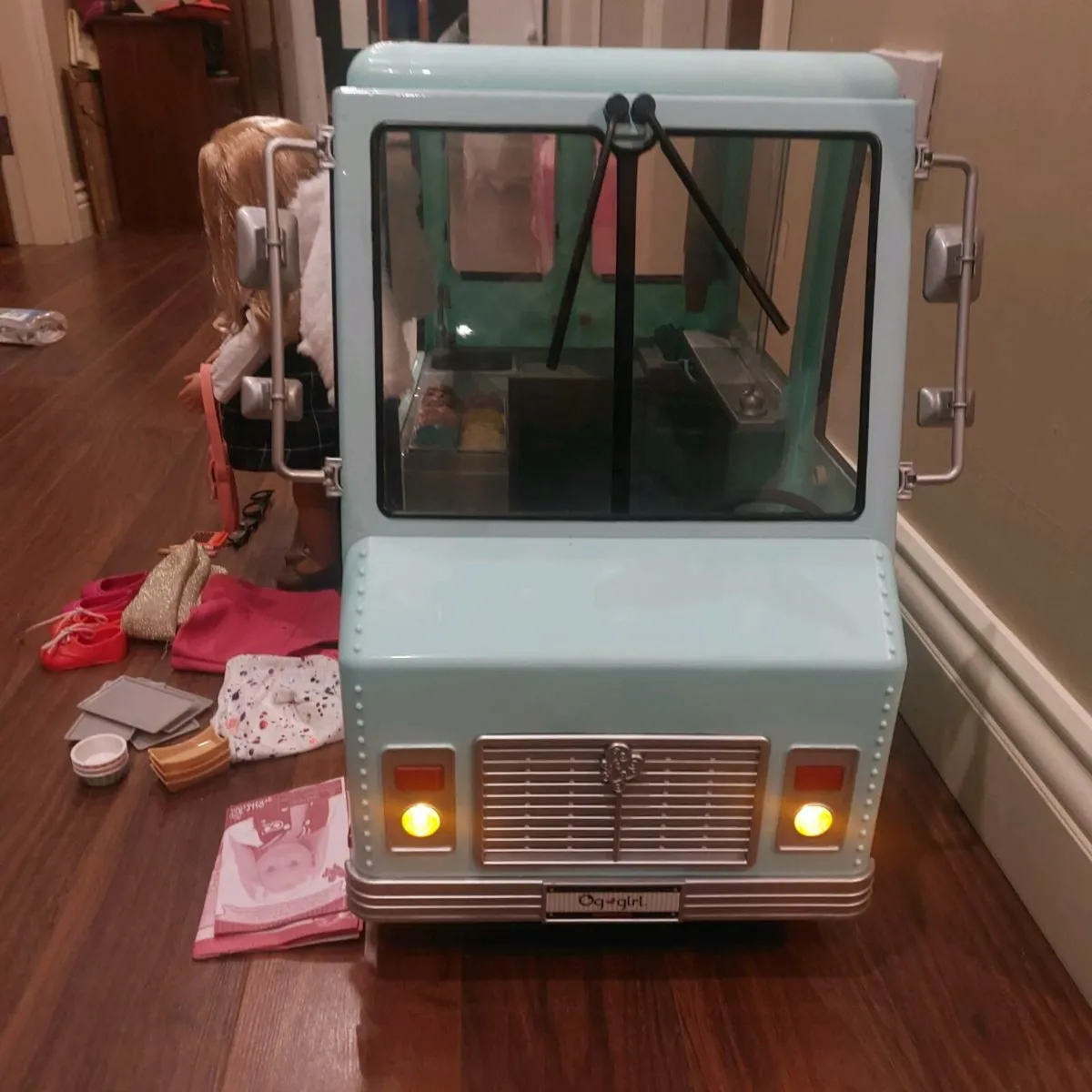 Our Generation Sweet Stop Icecream Truck - Image 3