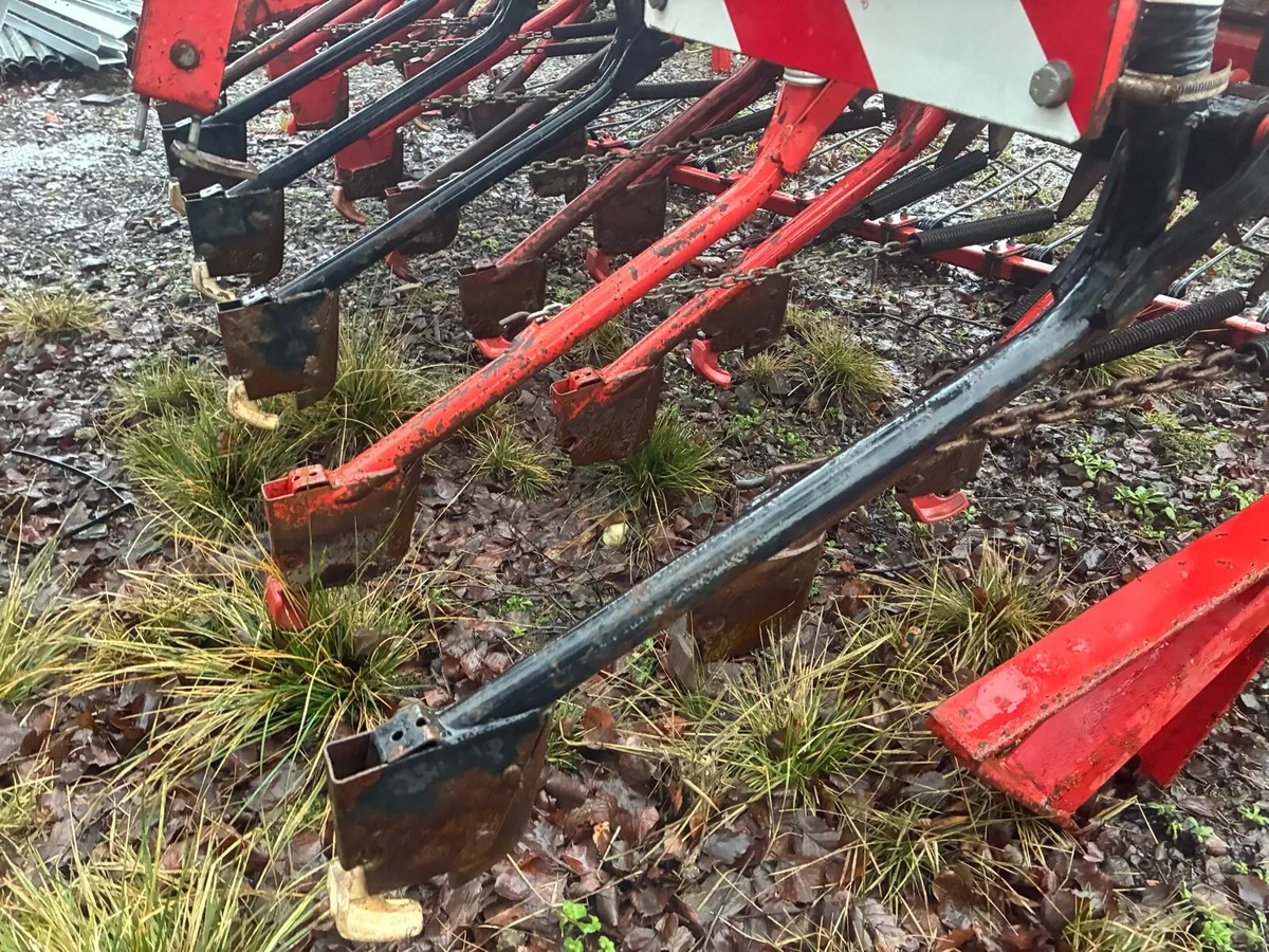 Accord seed drill coulter bars - Image 1