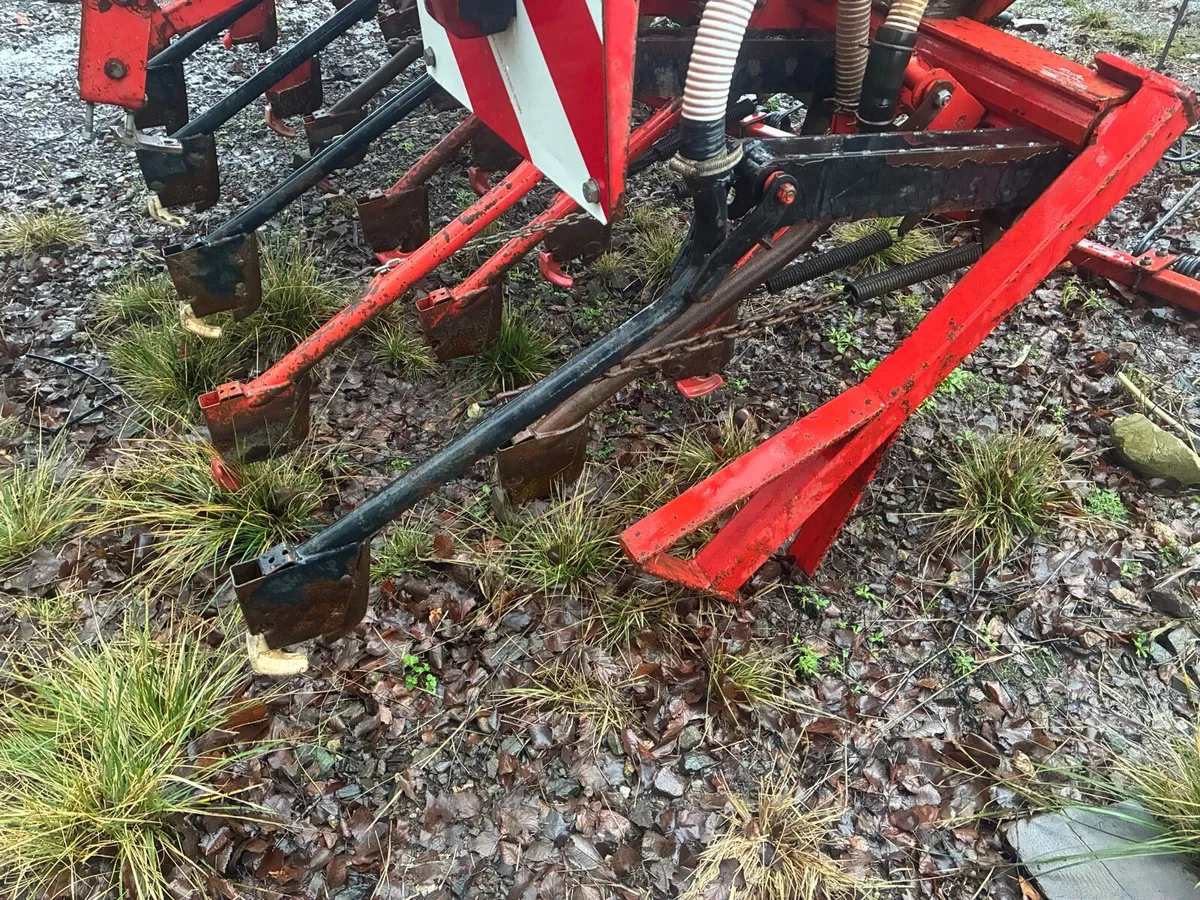 Accord seed drill coulter bars - Image 3