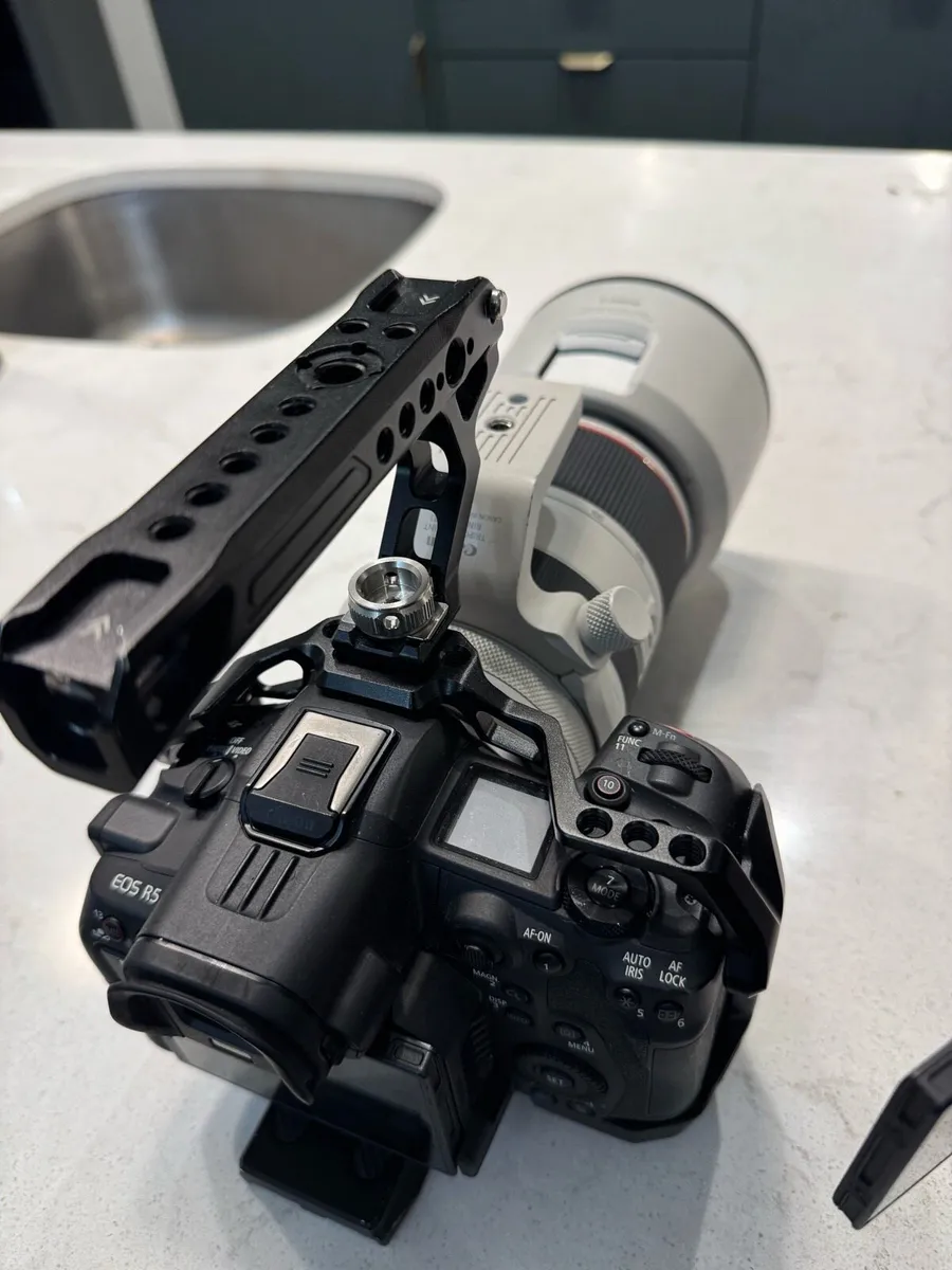 Canon rf 70-200mm f2.8 lens - Image 4