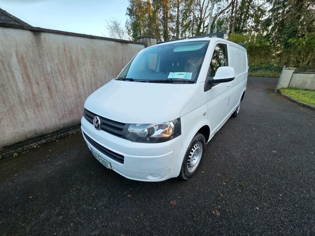2015 volkswagen transporter - Image 2