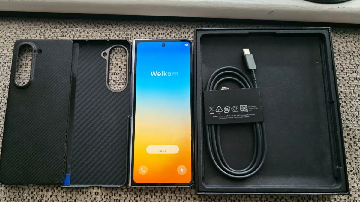 Samsung Fold Z5 512 GB Icy blue - Image 1