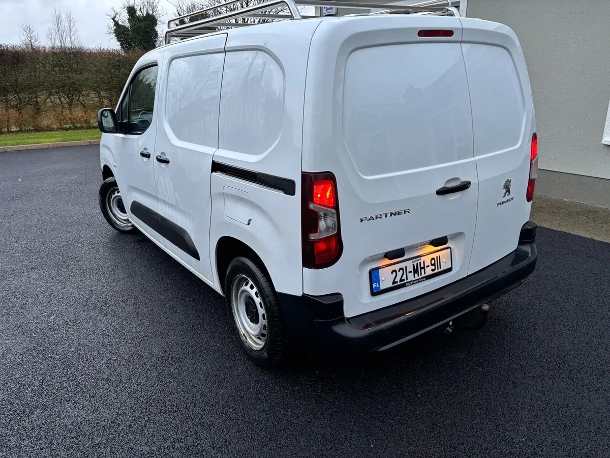 221 Peugeot partner - Image 4