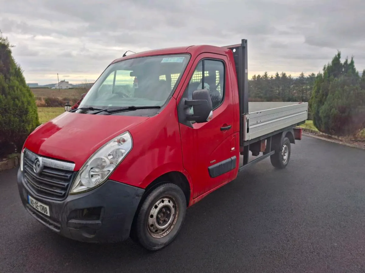 Vaxhall morvana 2014 - Image 1