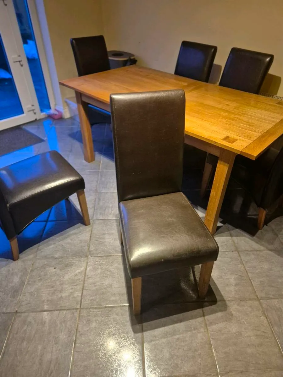 Dining table and chairs - Image 3