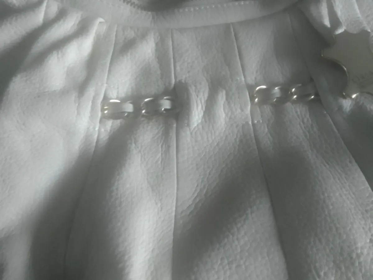 Oriano cream soft leather handbag as new - Image 3