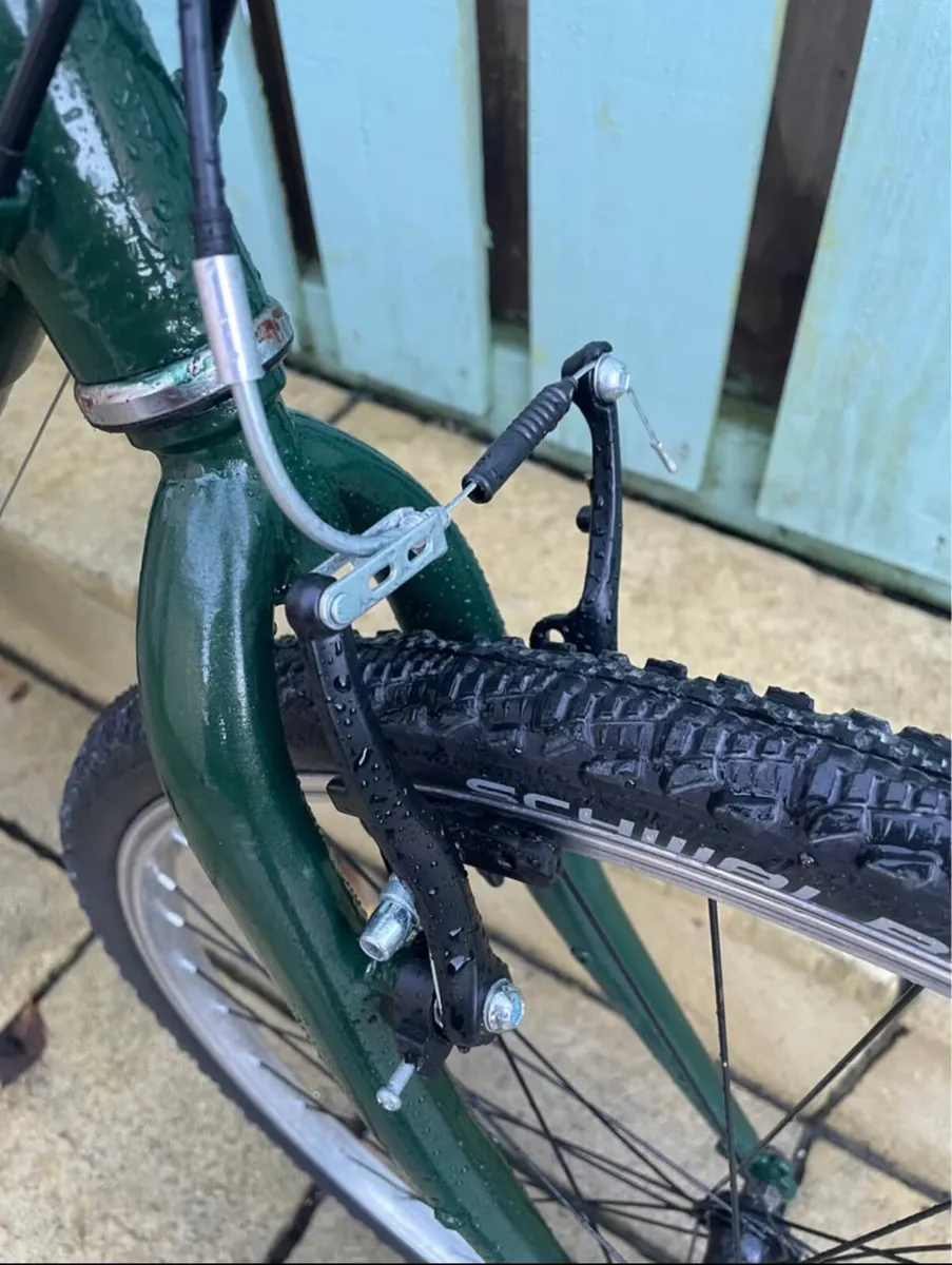 Adult Hybrid Bike - Image 3