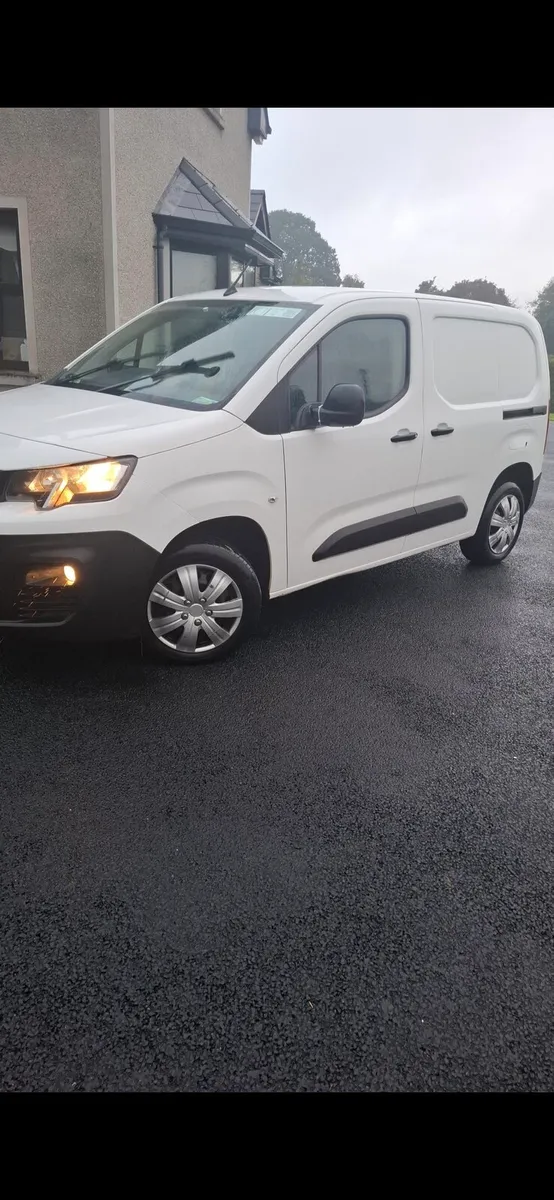 Peugeot partner 3 seater - Image 2