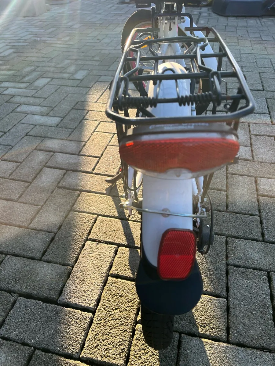 Girls bike - Image 3