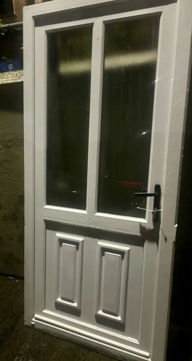 🌟 Great Quality Door Available 🌟 - Image 2