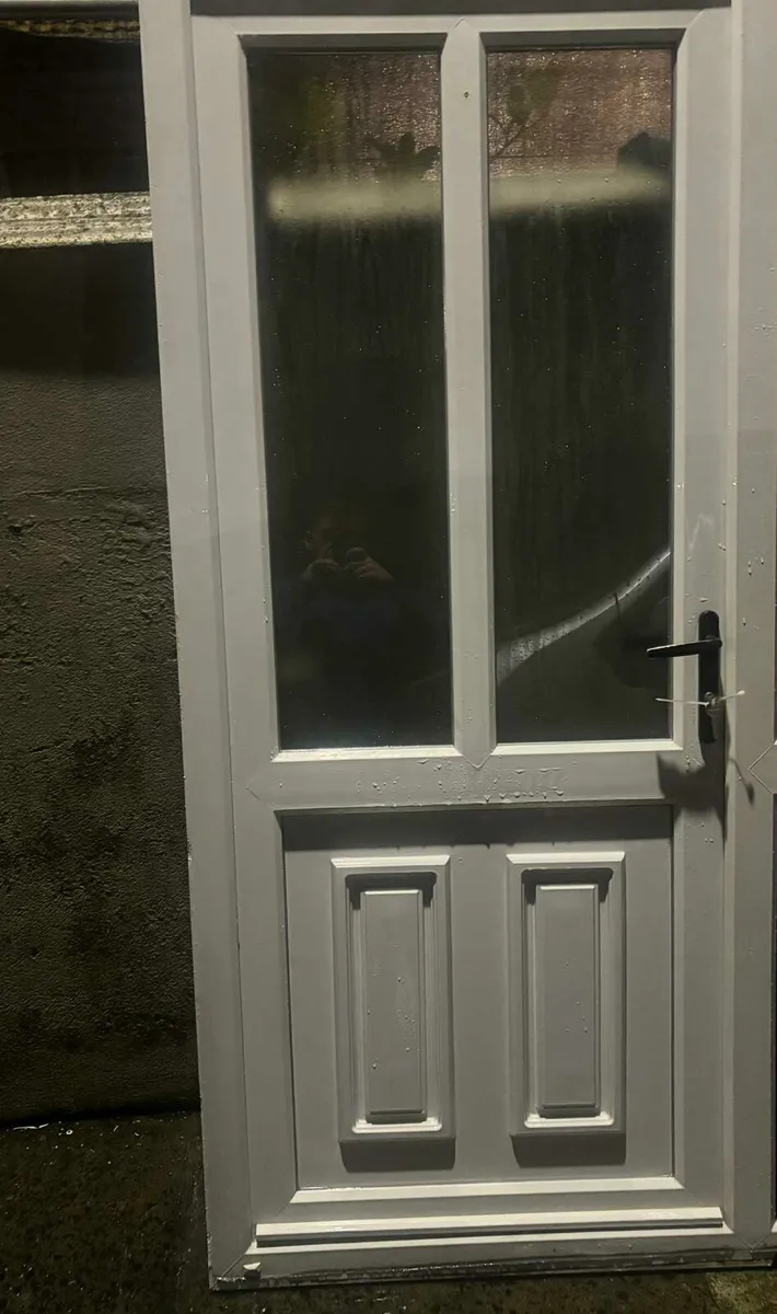 🌟 Great Quality Door Available 🌟 - Image 3