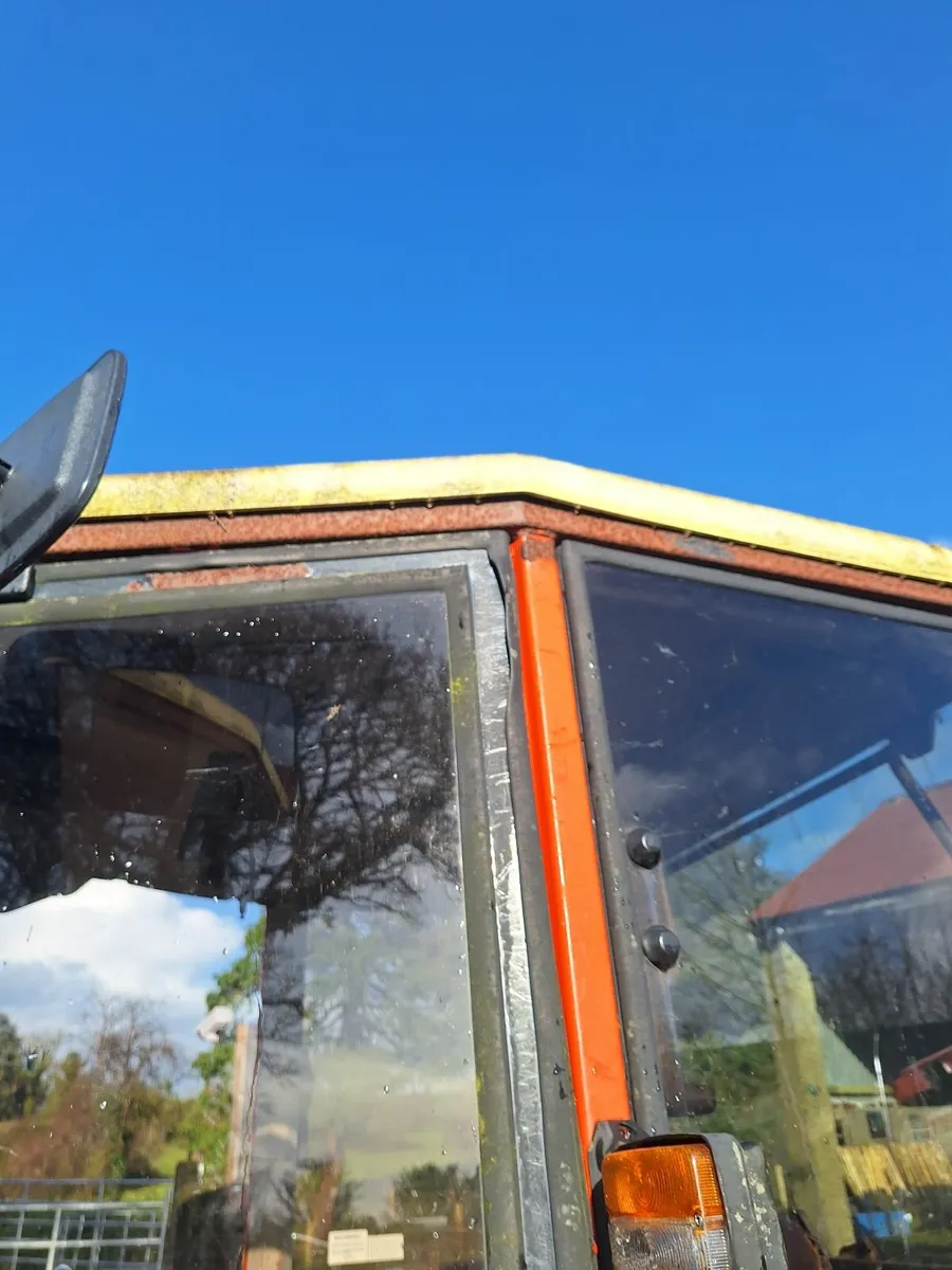 Same explorer ii 90 turbo 1995 - Image 2