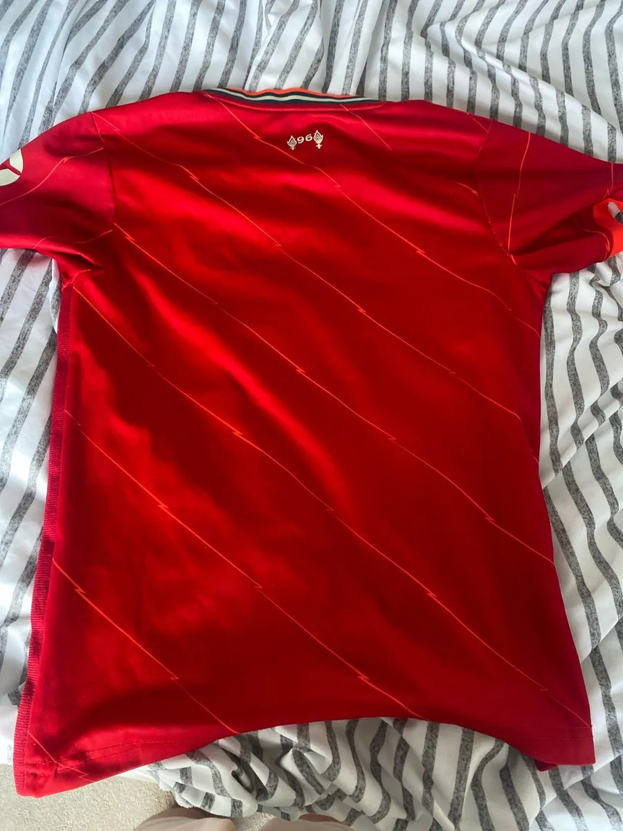 21-22 season Liverpool home jersey CASH ONLY - Image 2